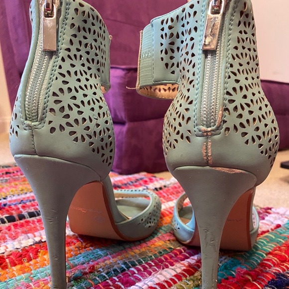 ANNE MICHELLE Mint HEELS - Picture 3 of 4